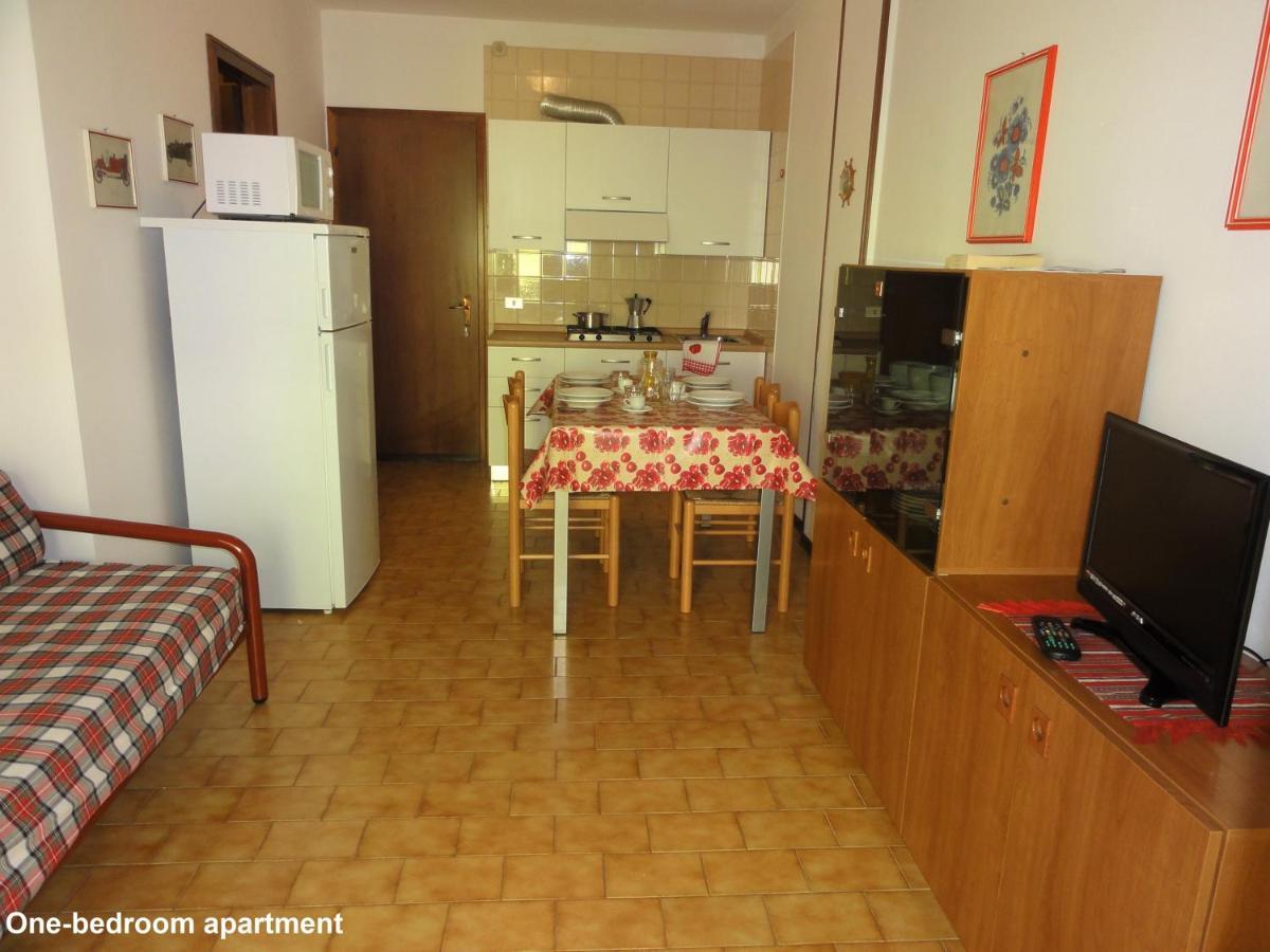 Reji - Appartamenti Бибионе Экстерьер фото